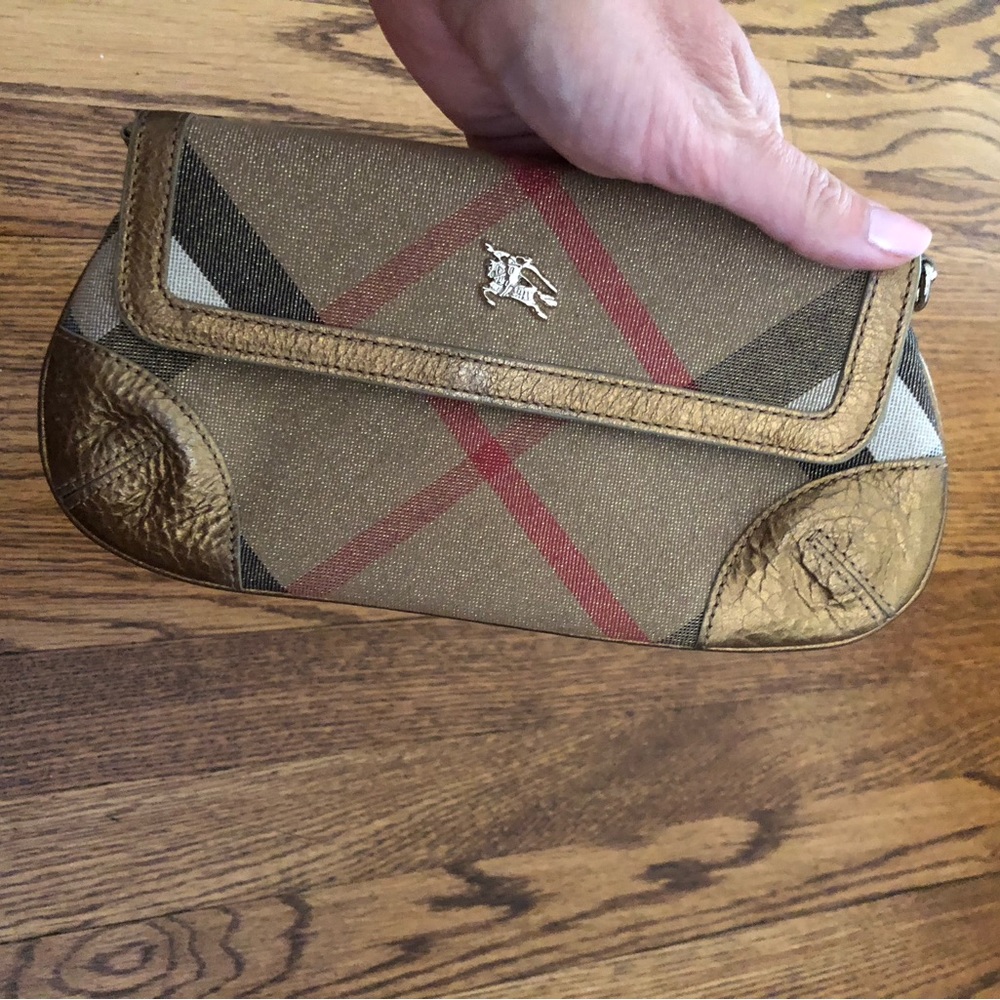 Burberry metallic wristlet leather